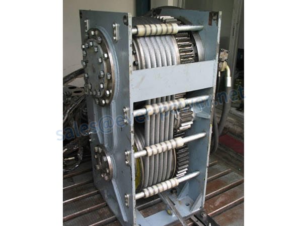 Planetary Gearbox for traction mechanism